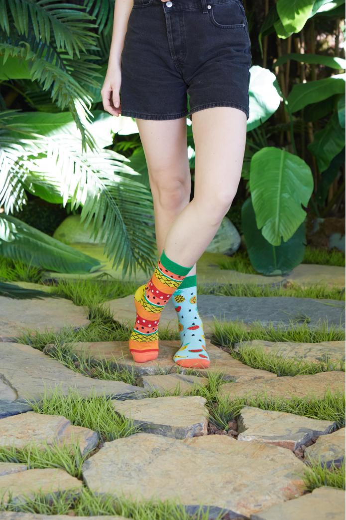 Sağ Sol Ananas Desenli Renkli Çorap