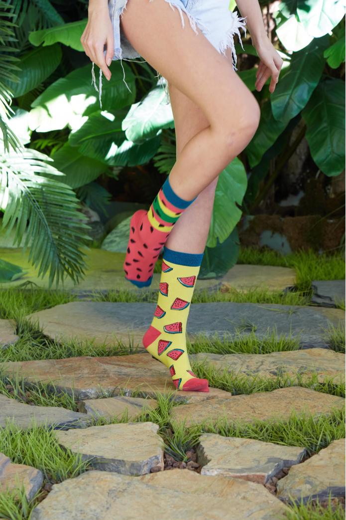 Sağlı Sollu Çekirdekli Karpuz Desenli Renkli Çorap